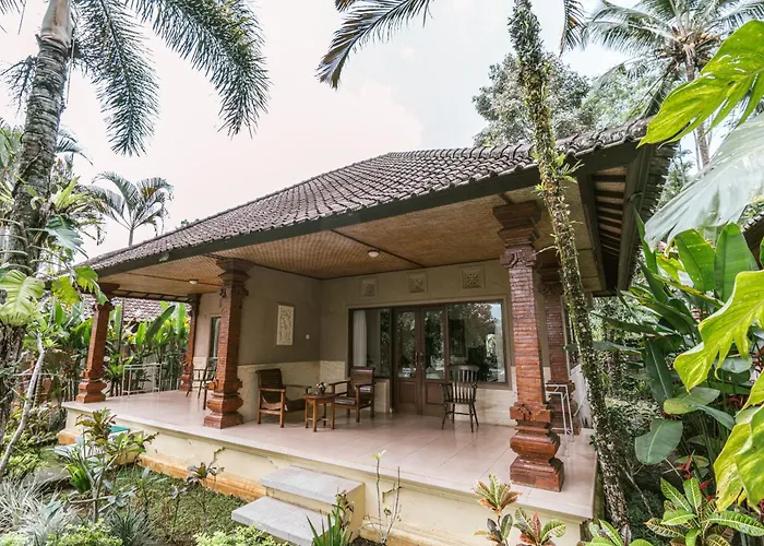 Mahagiri Resort & Restaurant