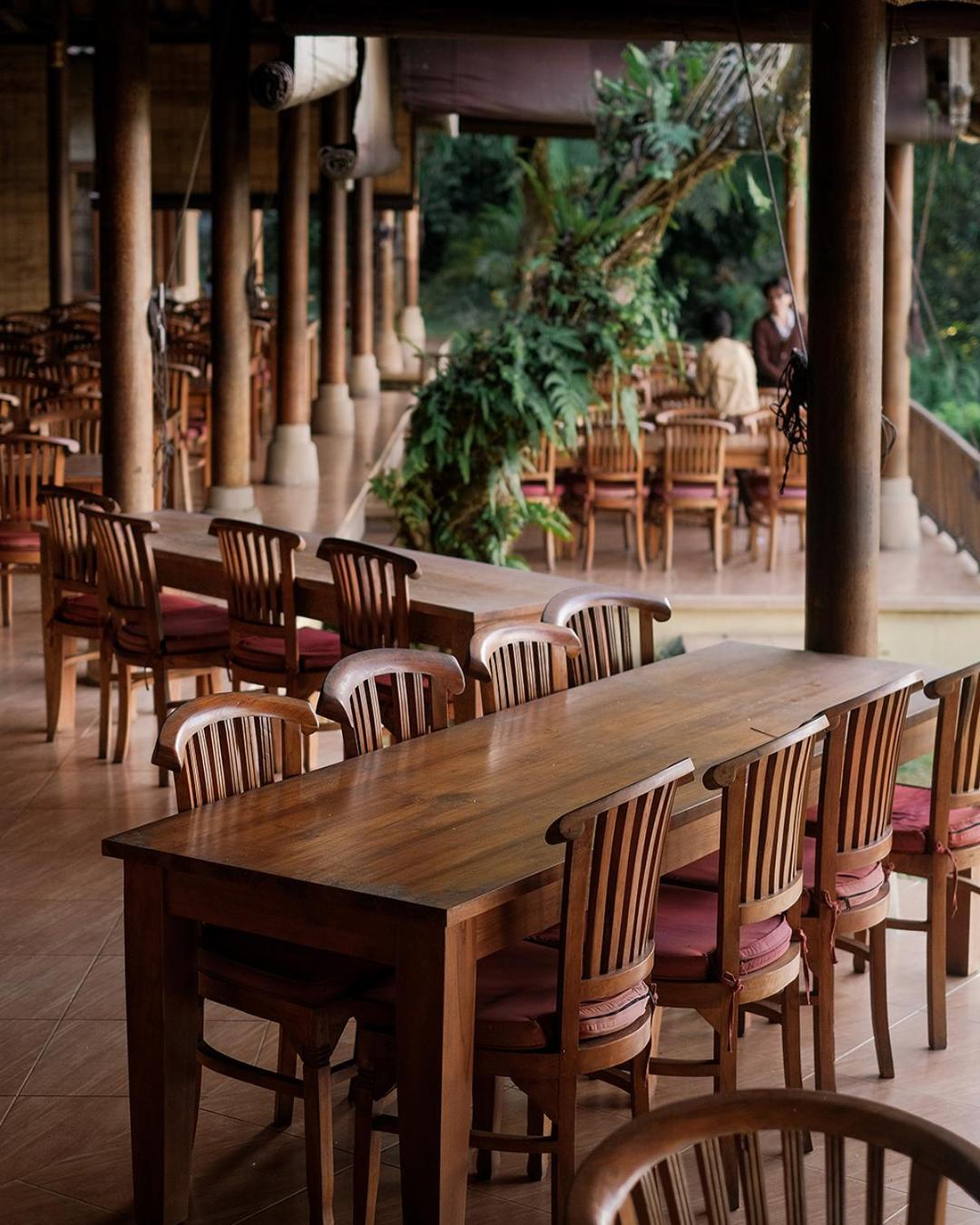 सहारा Mahagiri & Restaurant