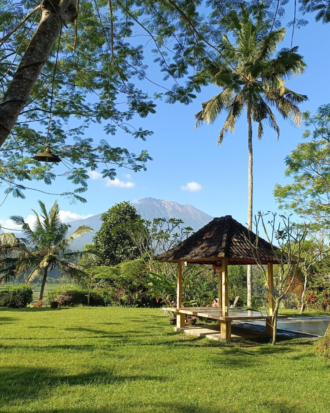 Mahagiri & Restaurant सहारा 4*